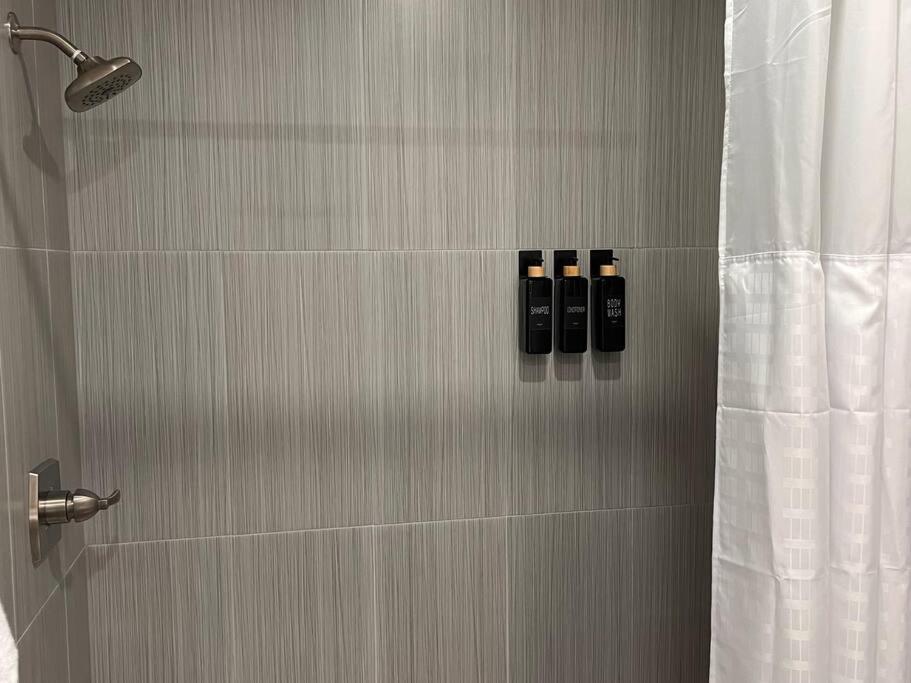 Healing Haven King Bed Suite Dallas Dış mekan fotoğraf